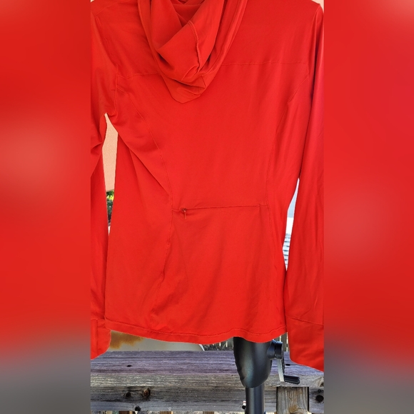 Fabletics Pheonix Run Hoodie - Picture 6 of 7